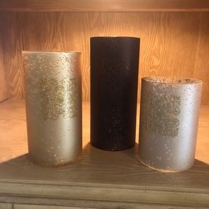 Holiday votive holders